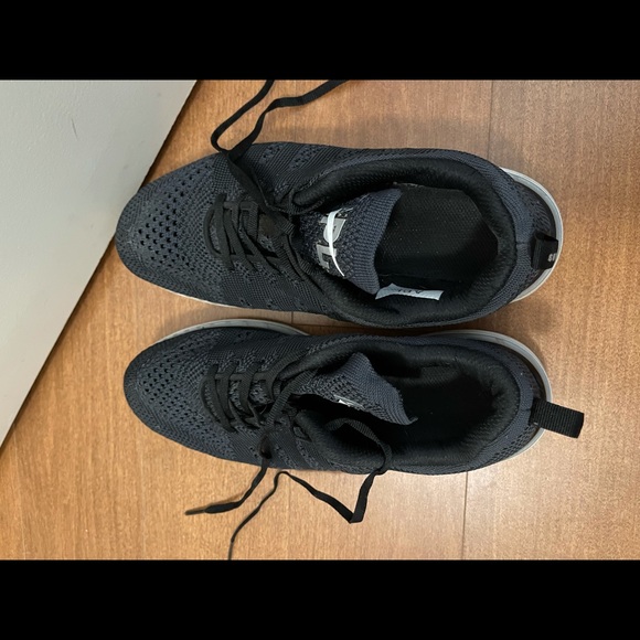 APL Black Techloom Pro Sneakers - Picture 6 of 8